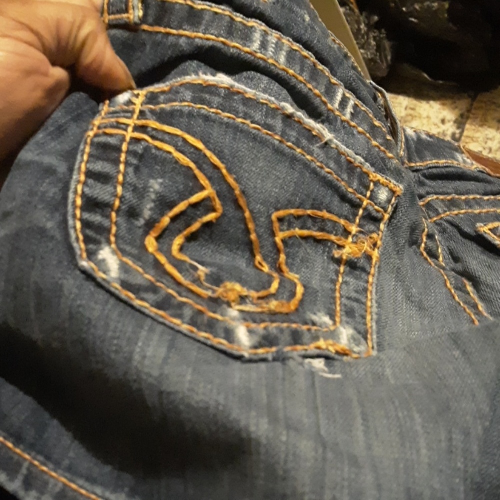 Shorts - Picture 5 of 5